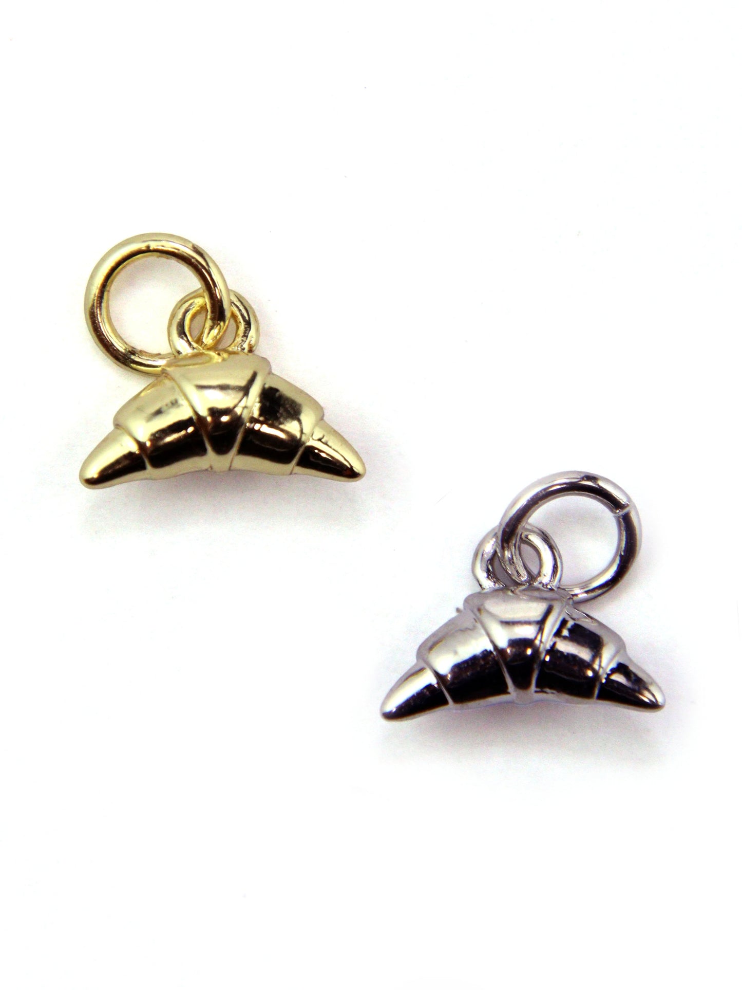 Charm petit croissant 10 mm