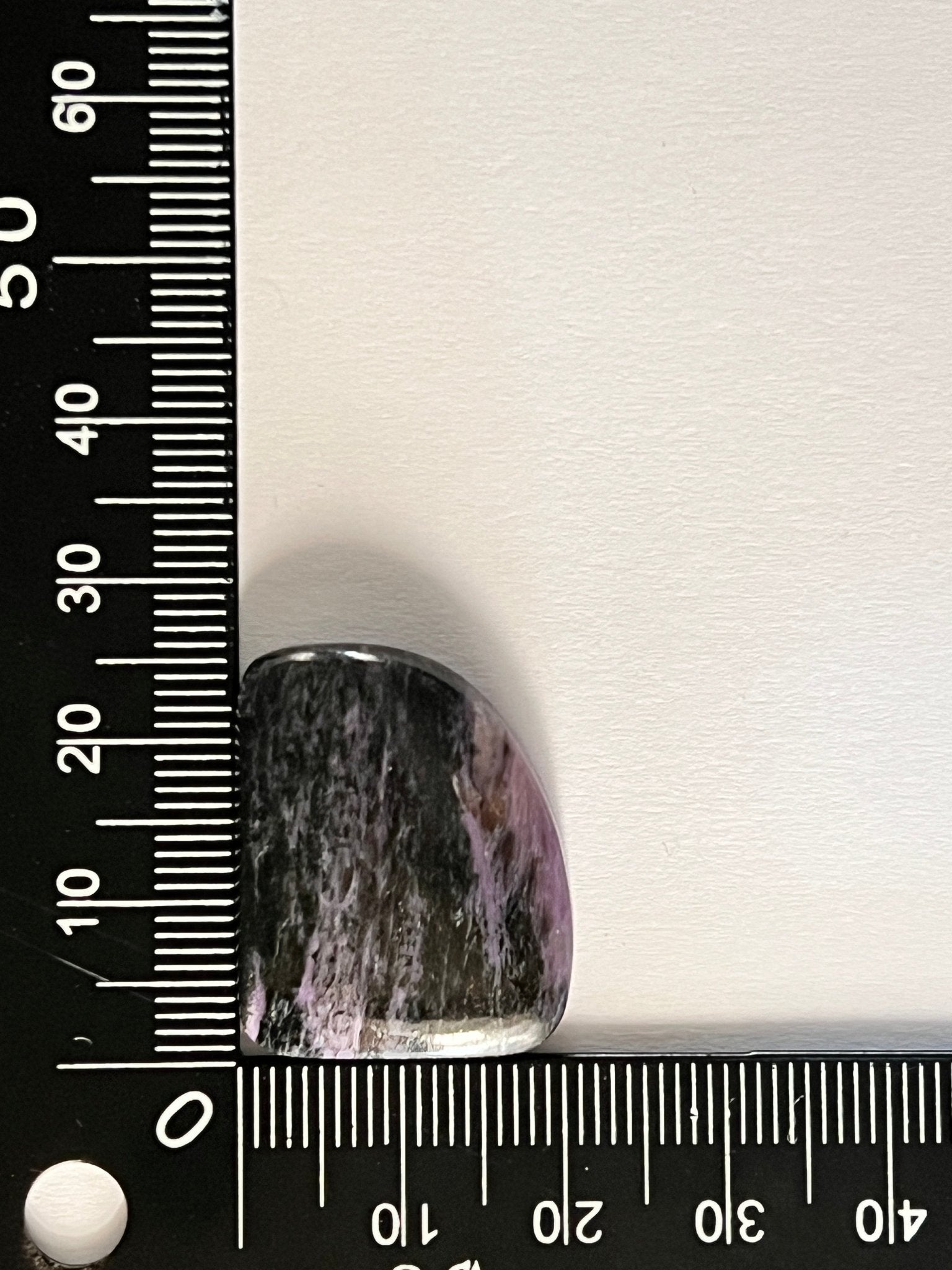 Charoïte n°5 (2,55 cm x 2,07 cm) - Solyluna Macramé