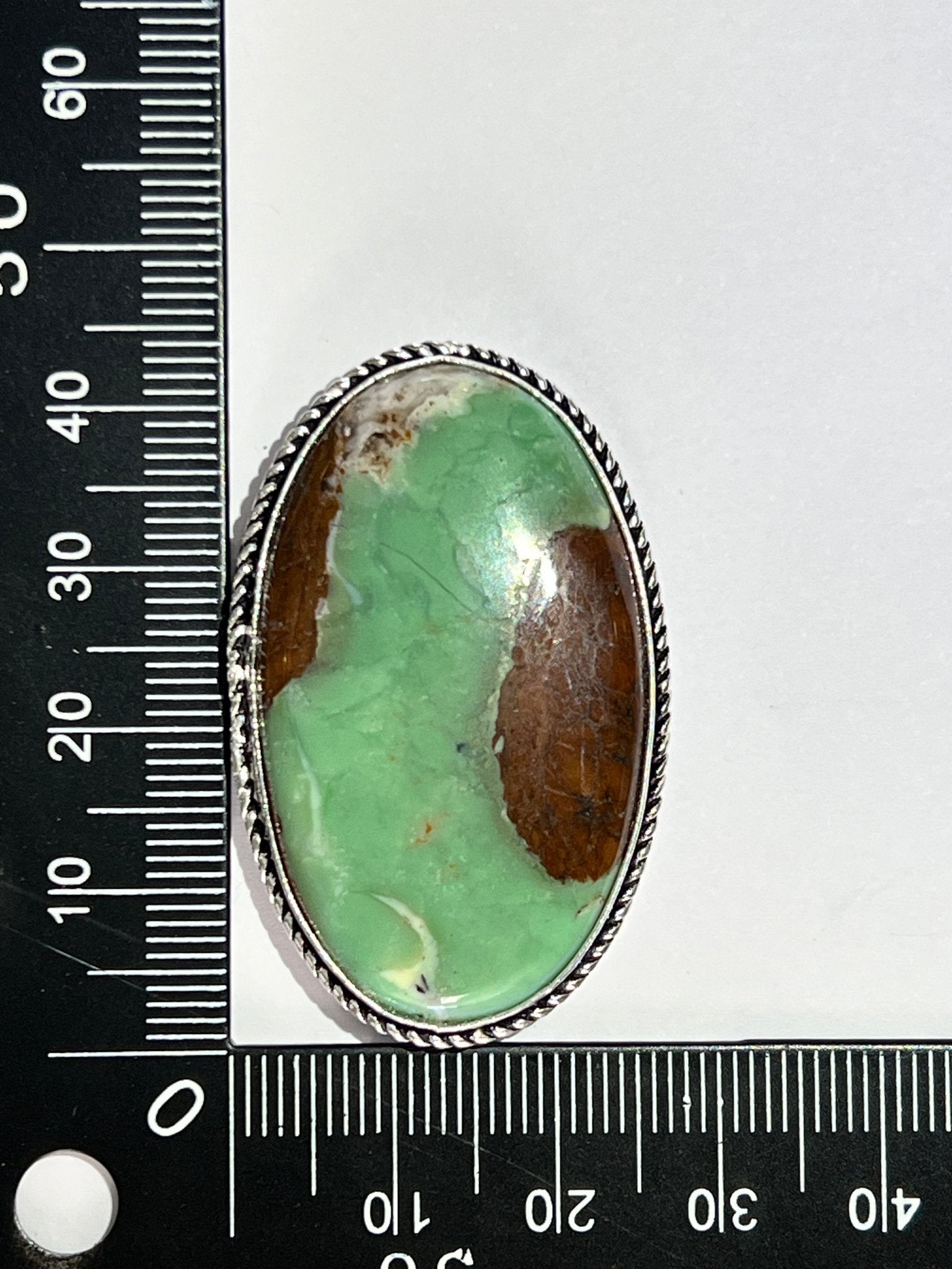 Chrysoprase sertie argenté n°A5 (4,4cm x 2,8cm) - Solyluna Macramé