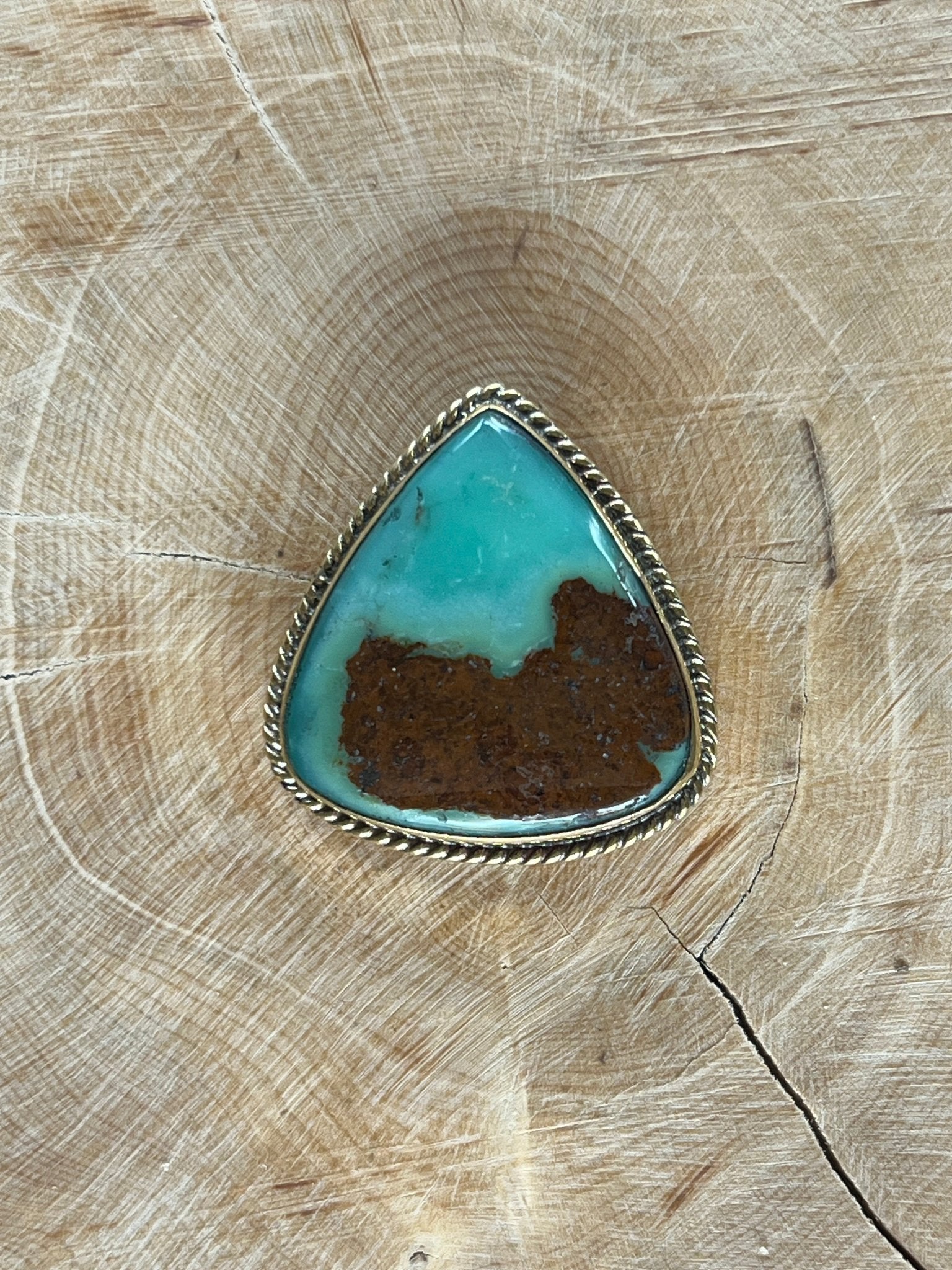 Chrysoprase sertie doré n°D3 (2,9cm x 2,7cm) - Solyluna Macramé