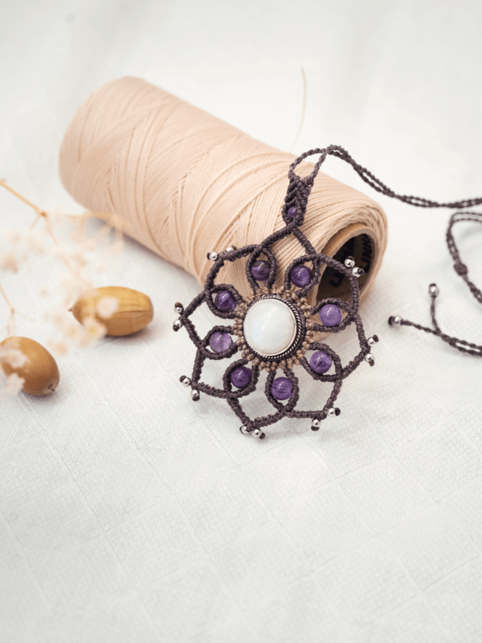 Collier Flora - Le Livre Solyluna - Solyluna Macramé