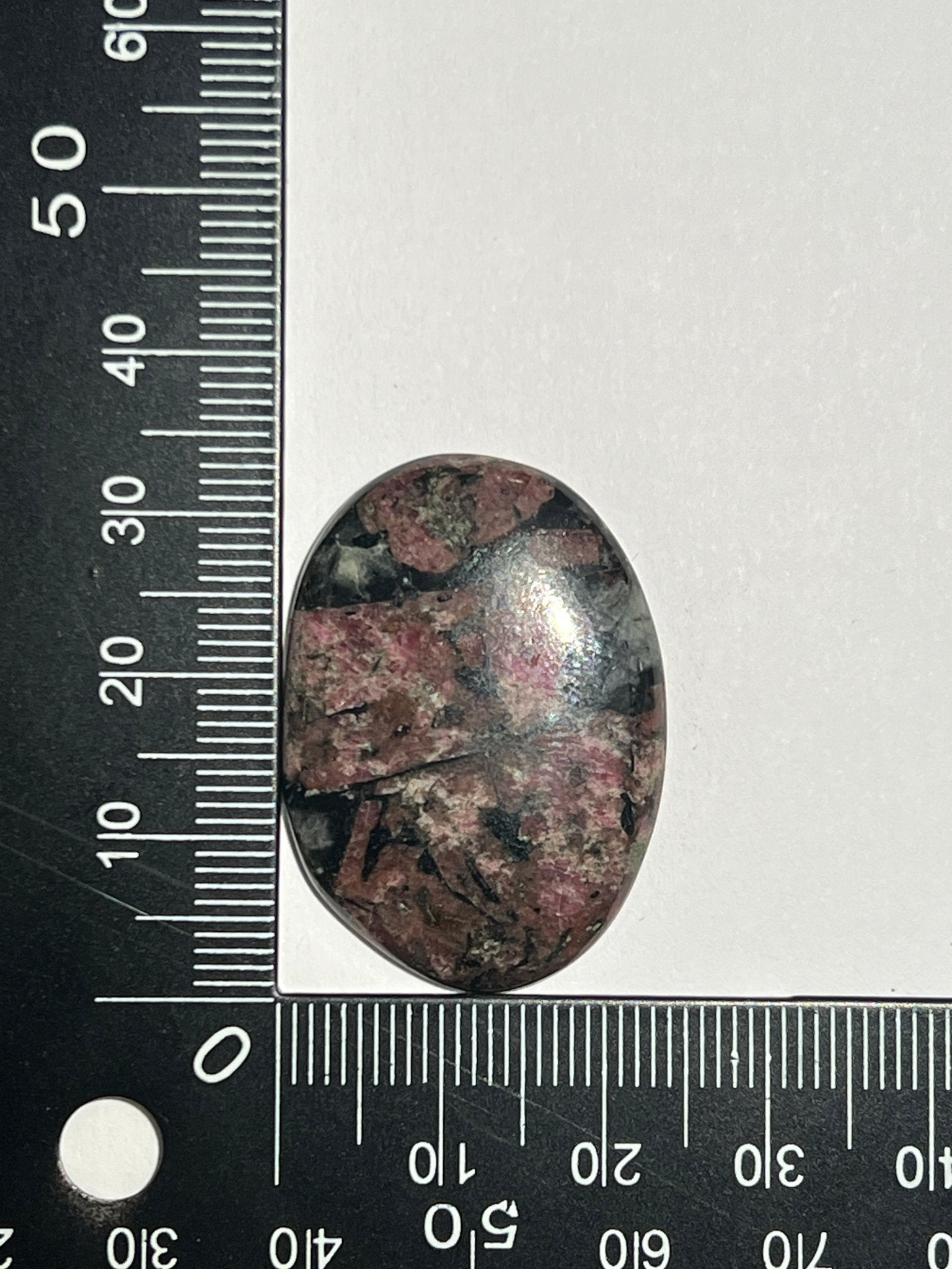 Eudialyte n°3 (3,3cm x 2,4m) - Solyluna Macramé