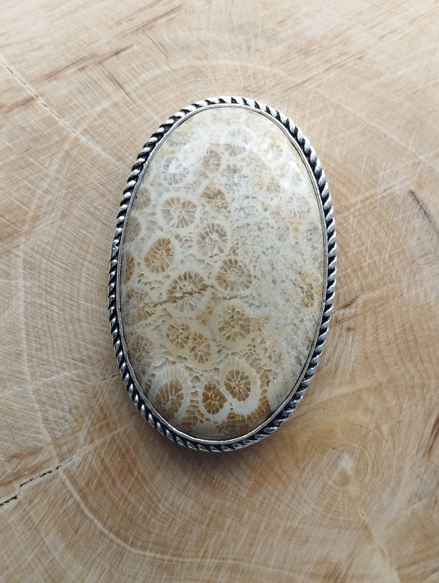 Fossile Corail sertie argenté n°A2 (4cm x 2,5cm) - Solyluna Macramé