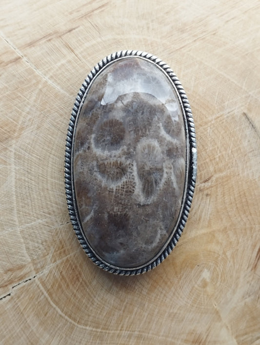Fossile Corail sertie argenté n°A4 (4,2cm x 2,5cm) - Solyluna Macramé