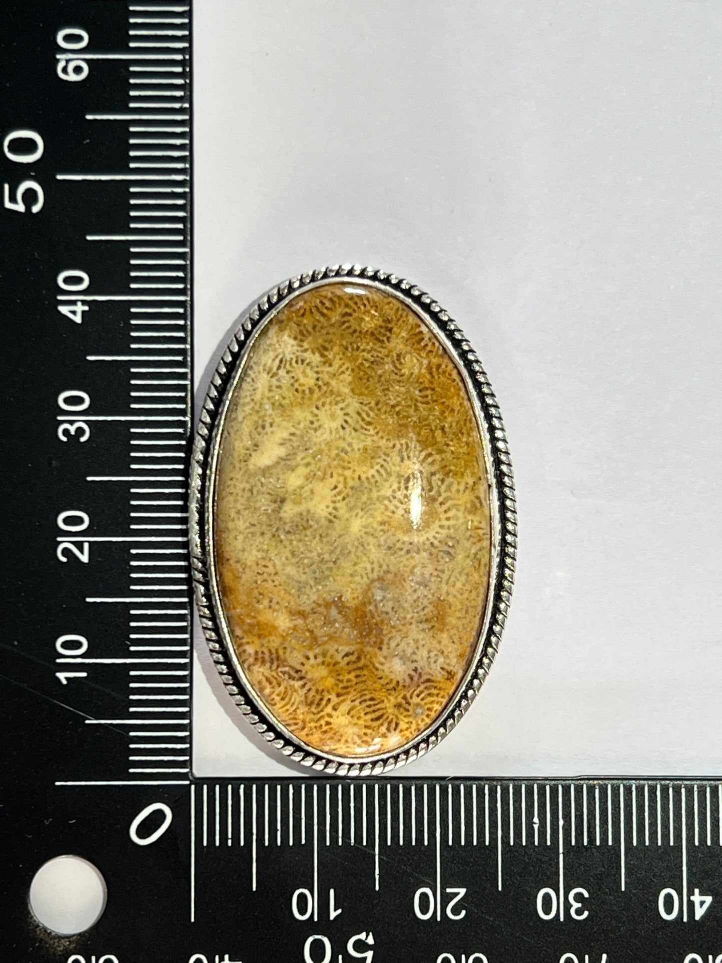 Fossile Corail sertie argenté n°A5 (4,1cm x 2,2cm) - Solyluna Macramé