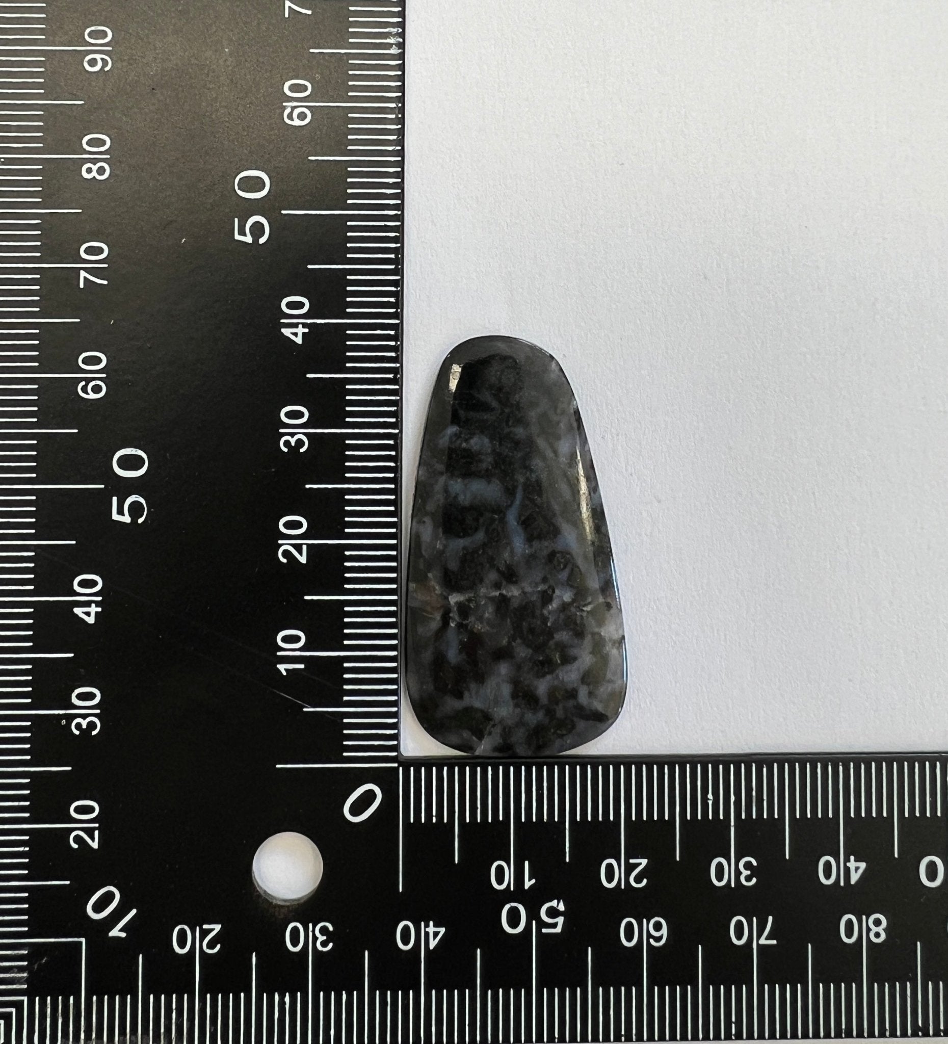 Gabbro n°5 (3,8cm x 2cm) - Solyluna Macramé