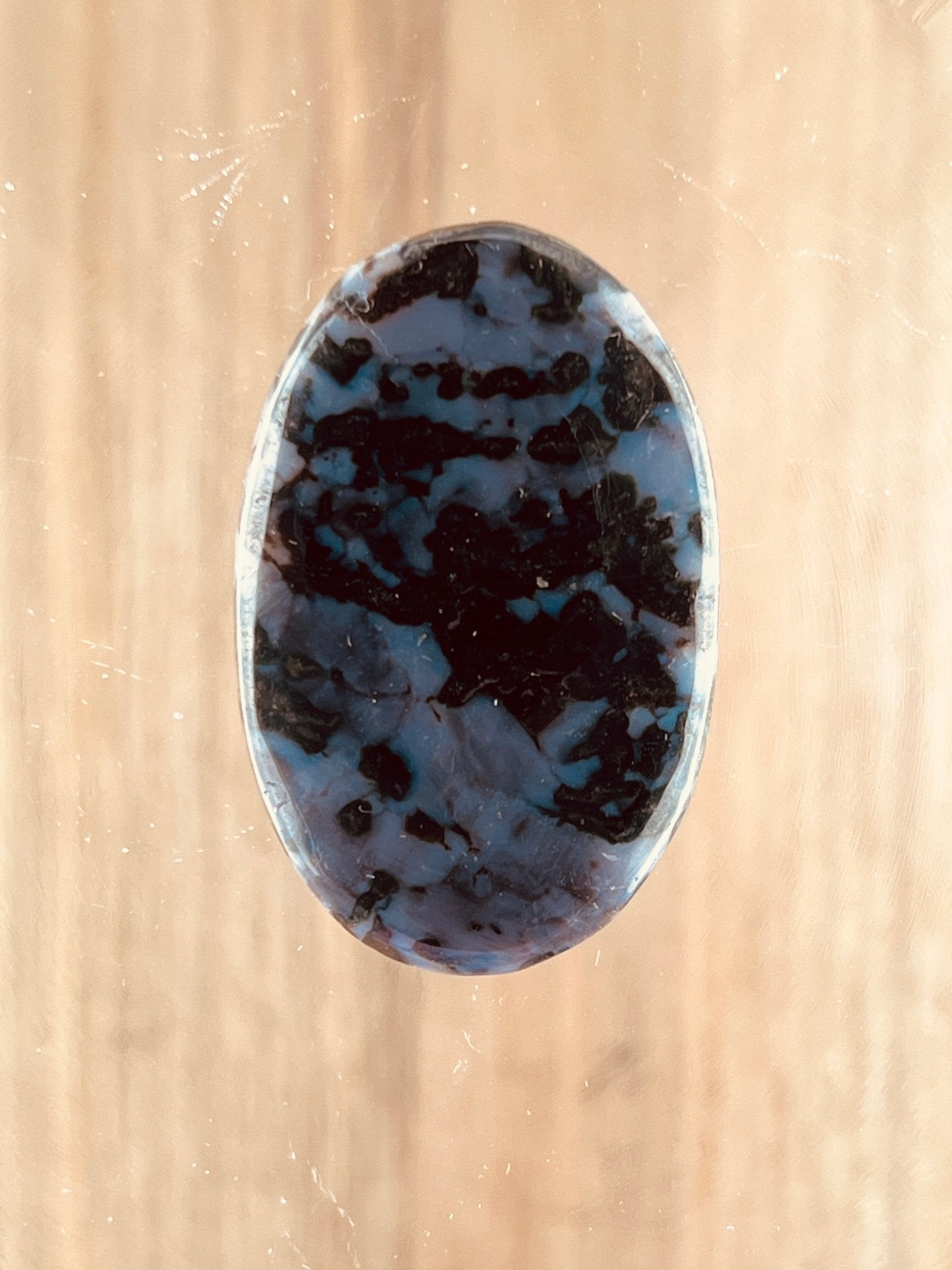 Gabbro n°4 (3,9cm x 2,4cm) - Solyluna Macramé