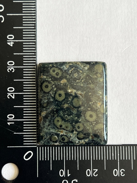 Jaspe Kambaba n°4 (3,1cm x 2,6cm) - Solyluna Macramé