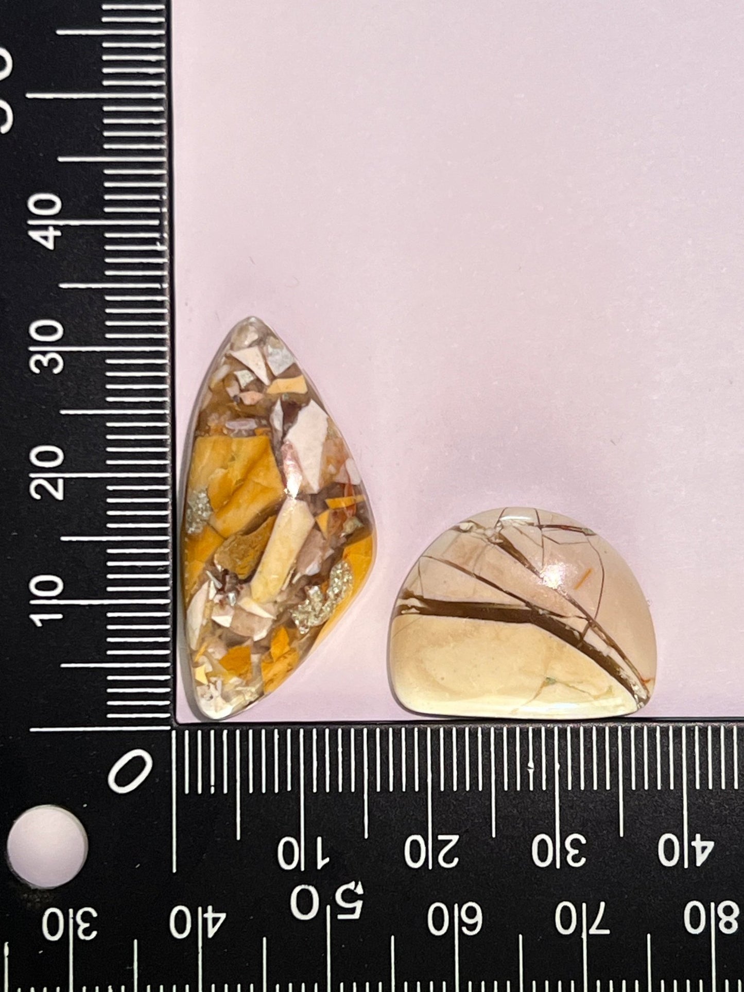 Jaspe Mokaïte Brechique n°4 (3,2cm x 1,5cm de 2,1cm x 1,7cm) - Solyluna Macramé