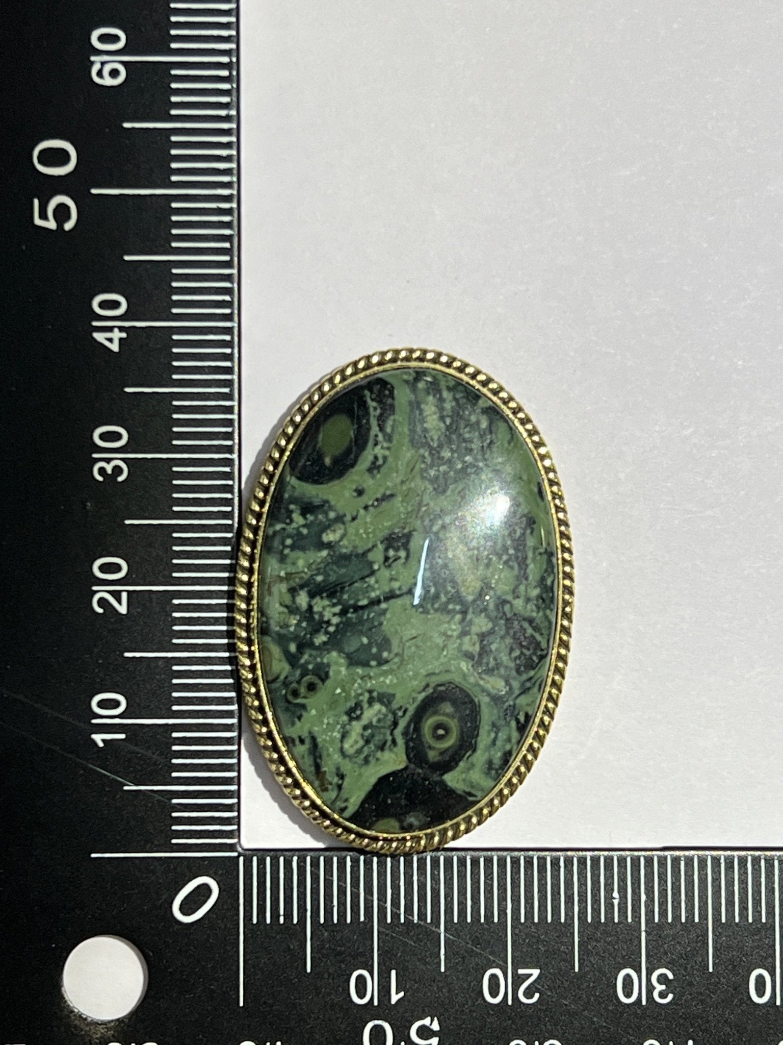 Jaspe sertie doré n°D2 (3,8cm x 2,9cm) - Solyluna Macramé