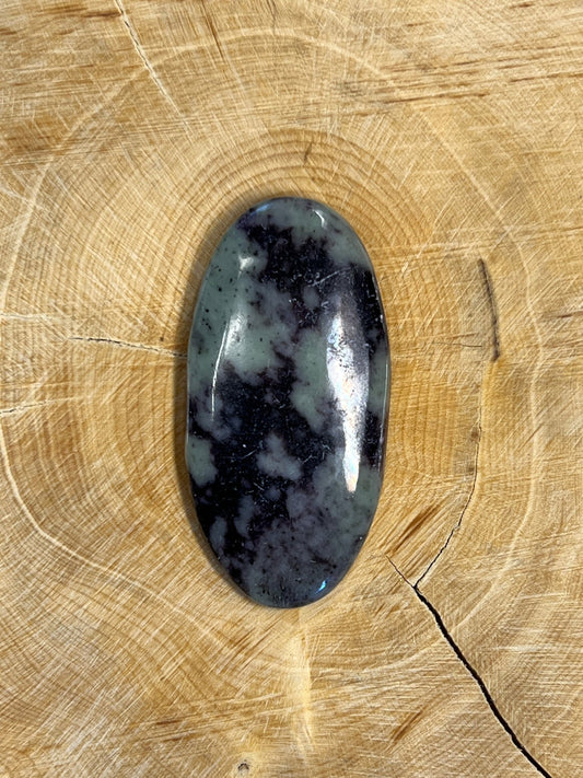 Kämmerérite n°2 (4,1cm x 2cm) - Solyluna Macramé