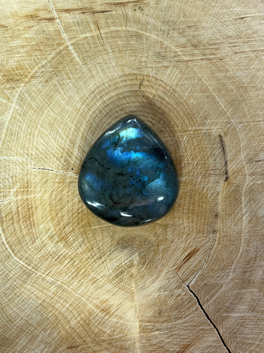 Labradorite Bleue n°5 (2,4cm x 2,2cm) - Solyluna Macramé