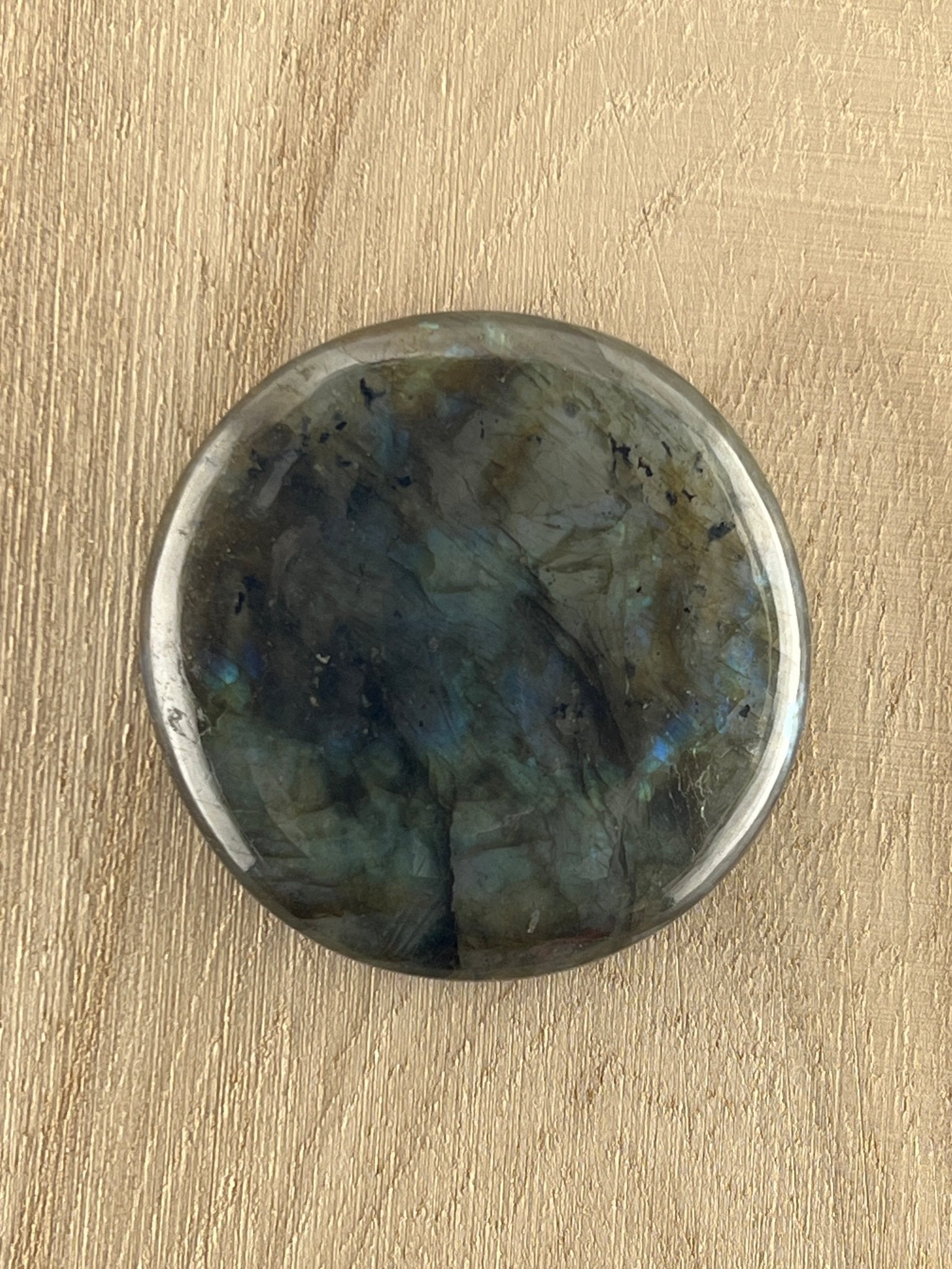 Labradorite n°2 (4,1cm de diamètre) - Solyluna Macramé