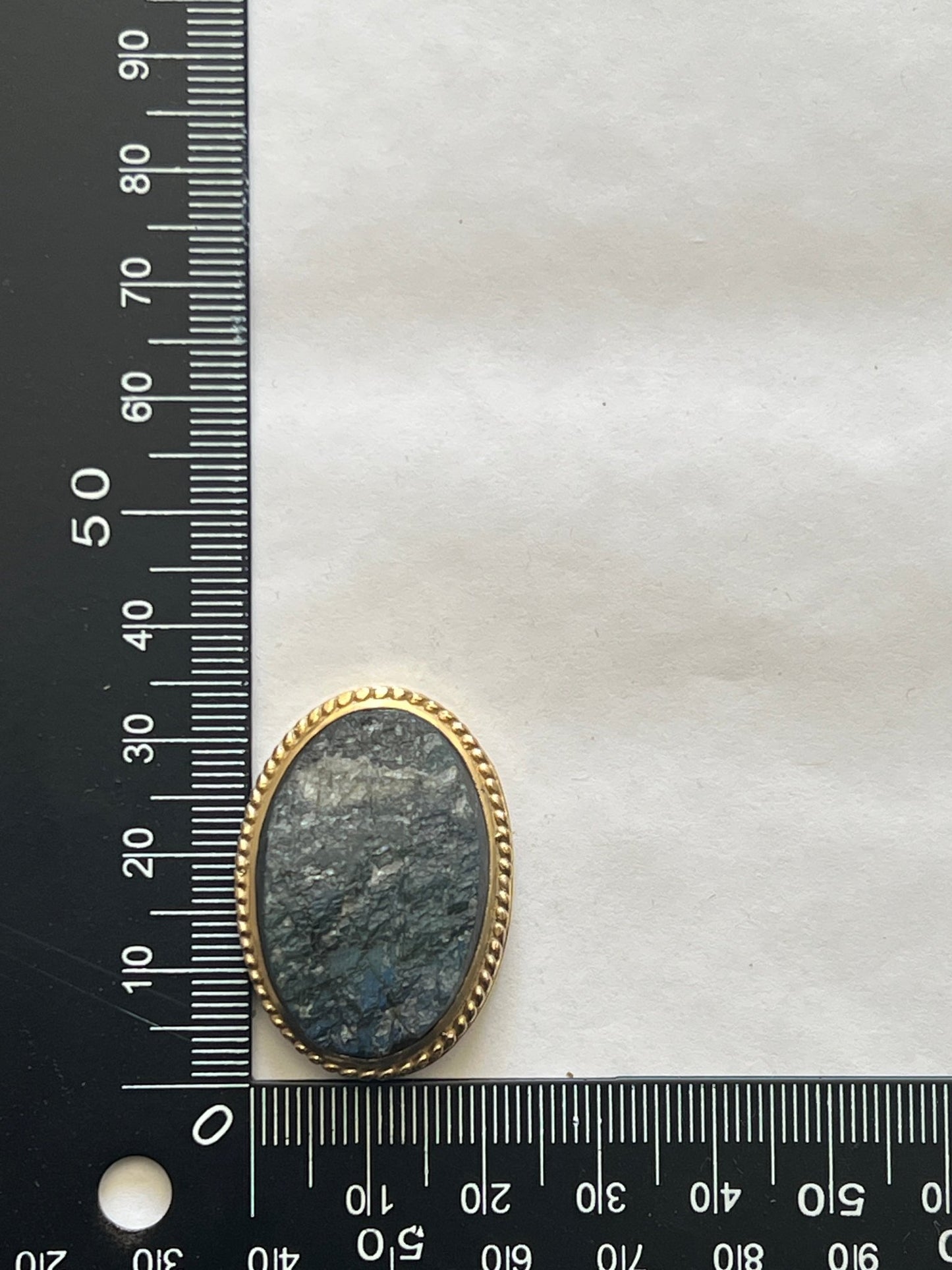 Labradorite sertie doré n°D2 (3,5cm x2,4cm) - Solyluna Macramé