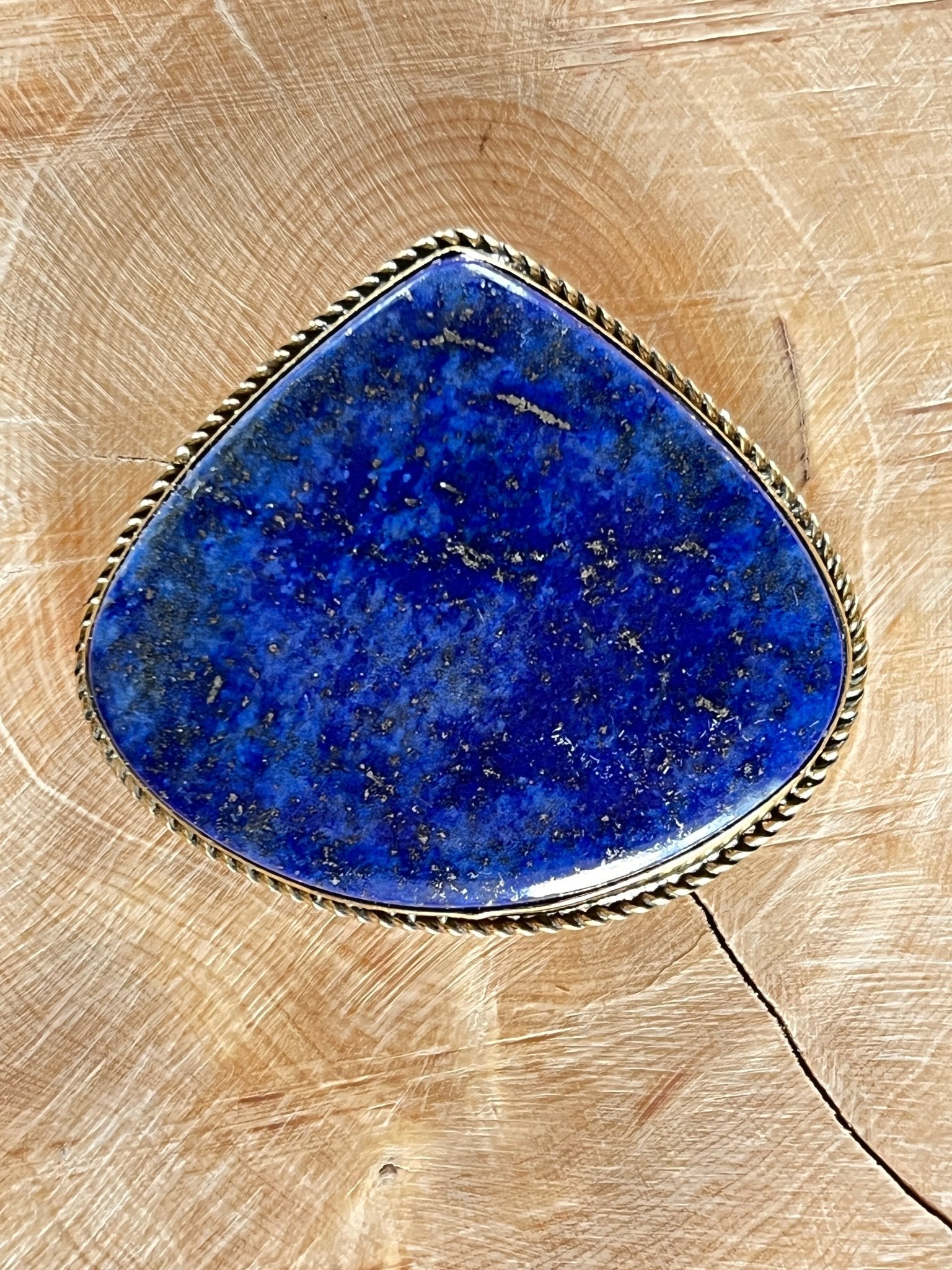 Lapis Lazuli sertie doré n°D5 (4,6cm x 4,2cm) - Solyluna Macramé