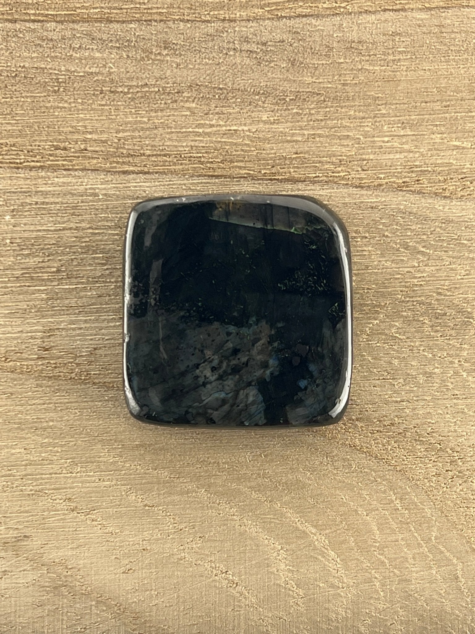 Larvikite n°5 (3cm x 3cm) - Solyluna Macramé