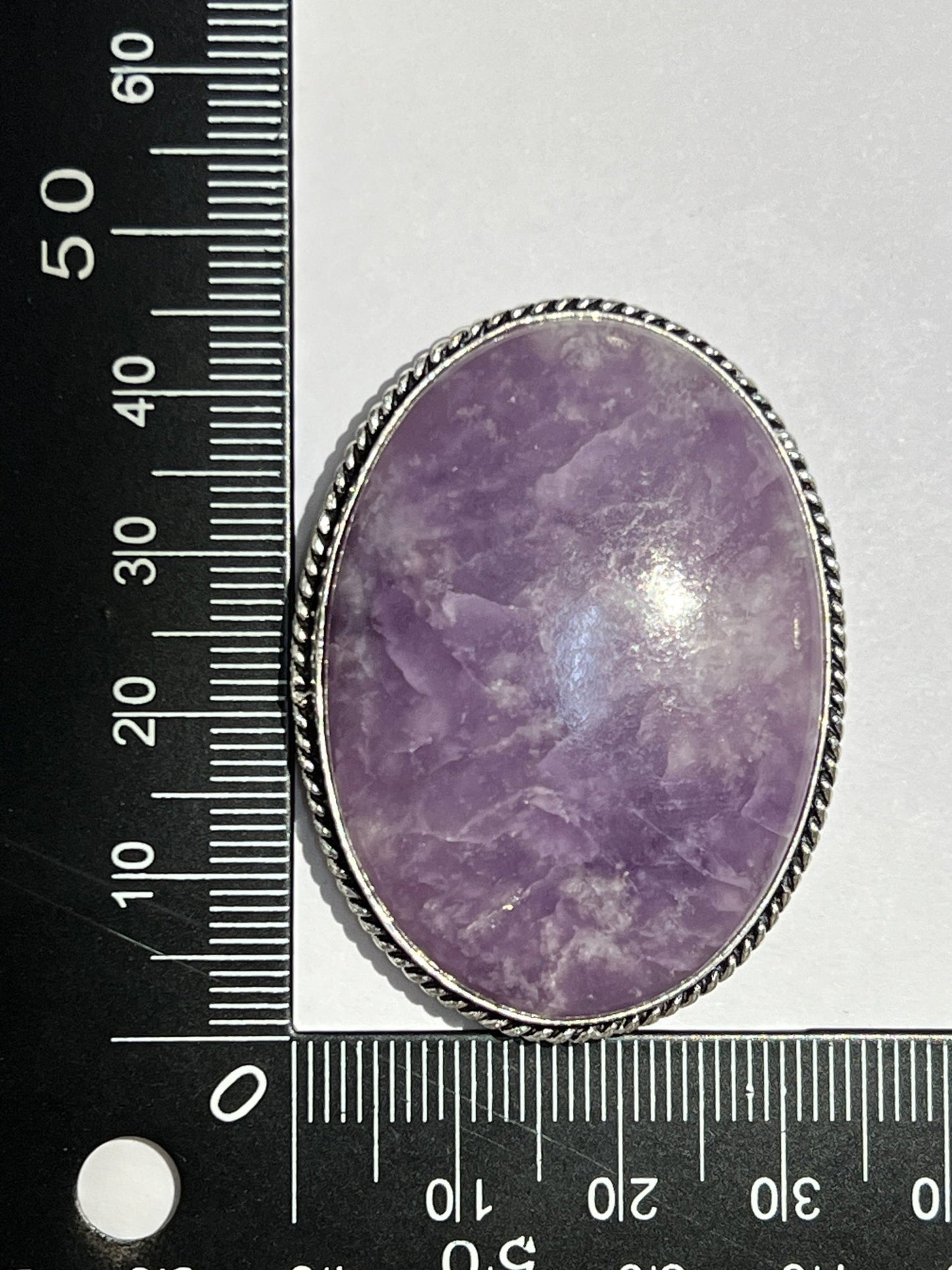 Lépidolite sertie argenté n°A4 (4,5cm x 3,4cm) - Solyluna Macramé