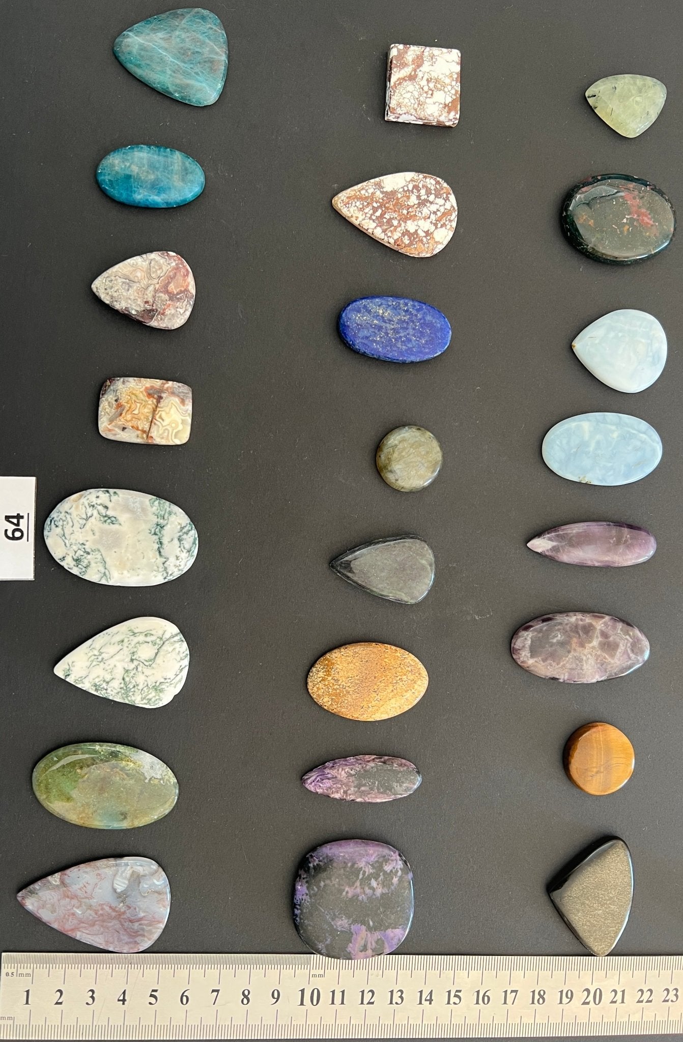 Lot de 50 pierres N° 64 - Solyluna Macramé