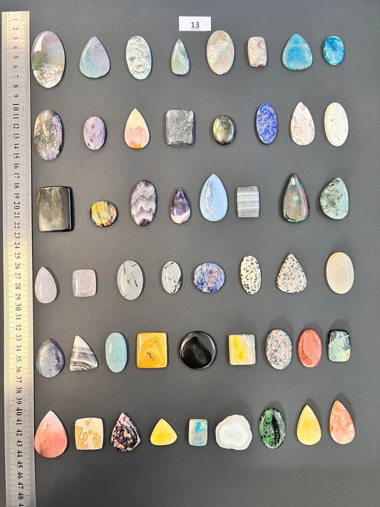 Lot de 50 pierres N°13 - Solyluna Macramé