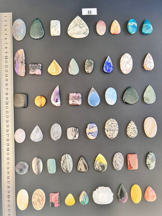 Lot de 50 pierres N°22 - Solyluna Macramé