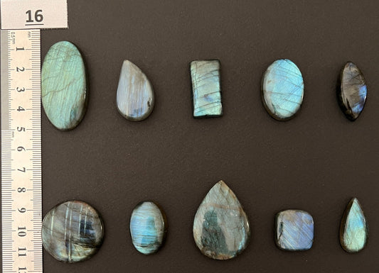 Lot n°16 - 10 Labradorites | Formes et tailles variées - Solyluna Macramé
