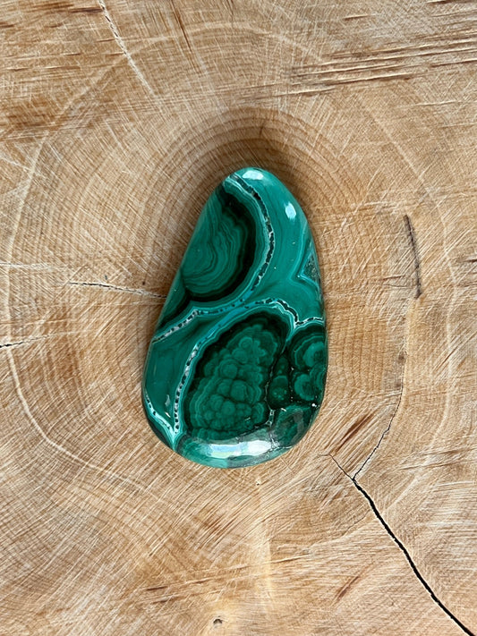 Malachite n°1 (3,6cm x 2,2cm) - Solyluna Macramé