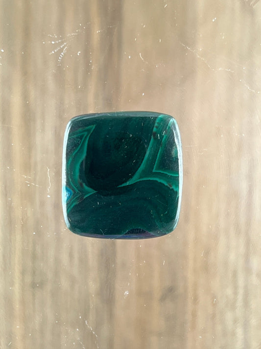 Malachite n°5 (2,5cm x 2,4cm) - Solyluna Macramé