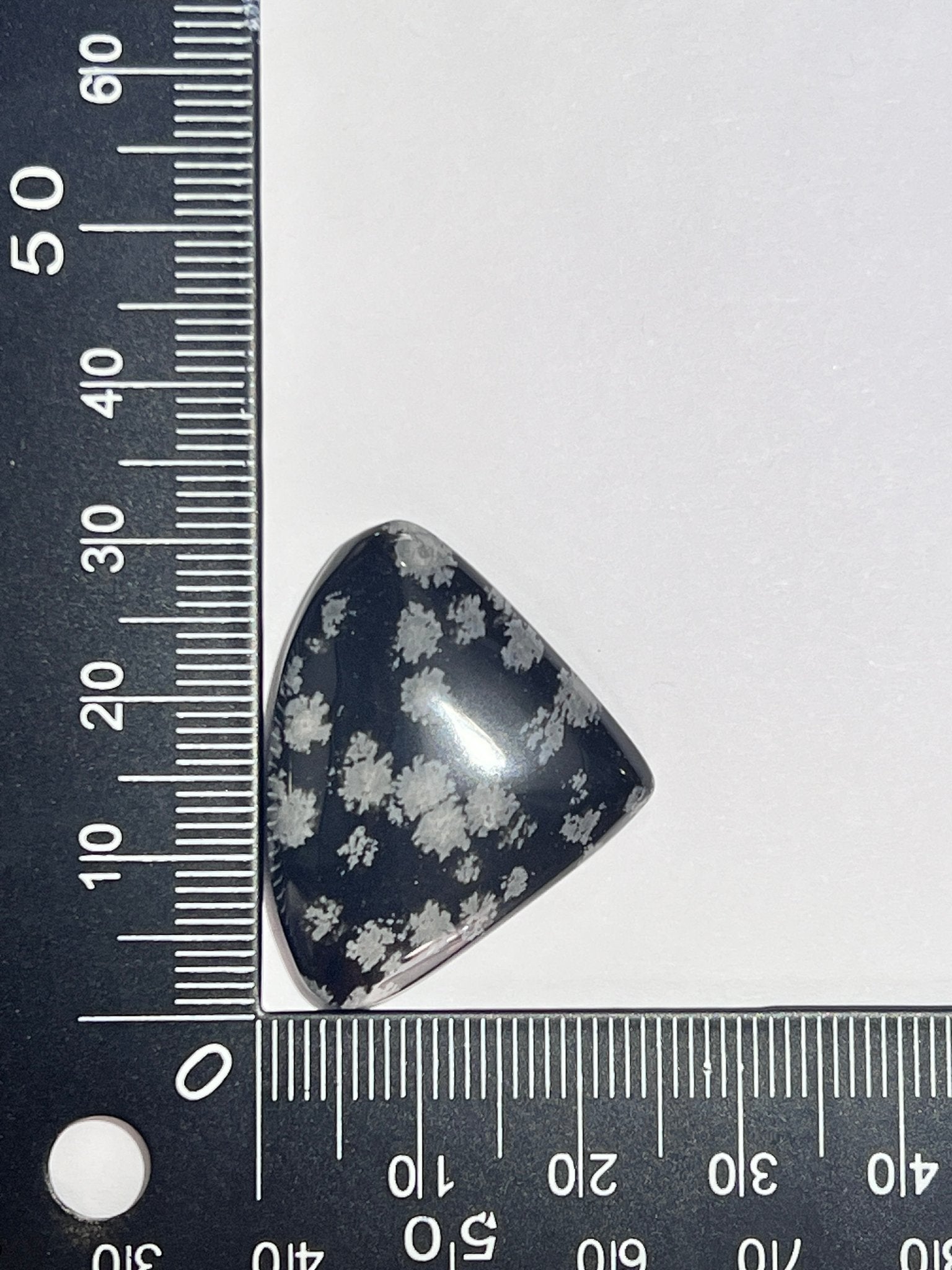 Obsidienne Flocon de Neige n°1 (3,1cm x 2,4cm) - Solyluna Macramé