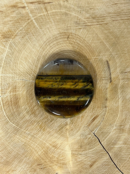 Oeil de Tigre n°7 (2,6cm x 2,6cm) - Solyluna Macramé