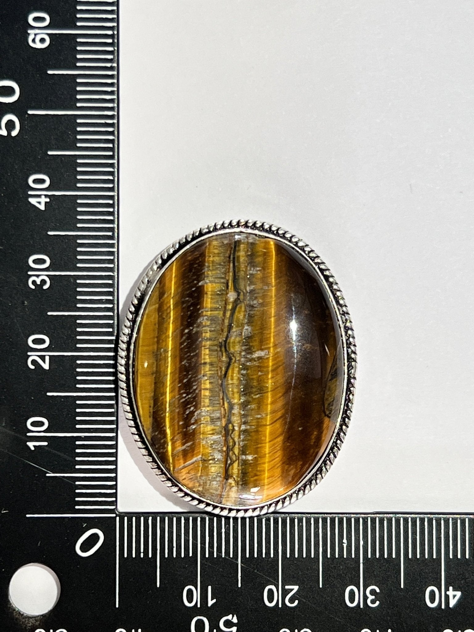 Oeil de Tigre sertie argenté n°A5 (3,5cm x 3cm) - Solyluna Macramé