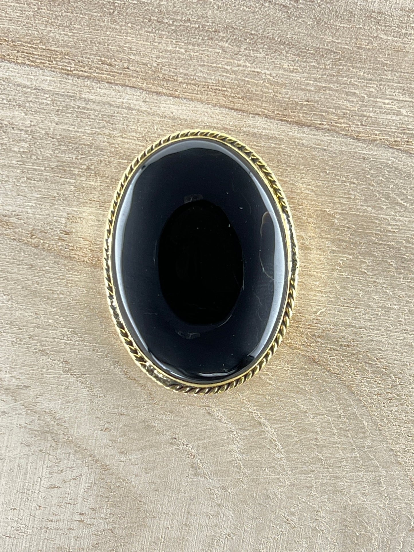 Onyx Noire sertie doré n°D4 (3,8cm x 2,8cm) - Solyluna Macramé