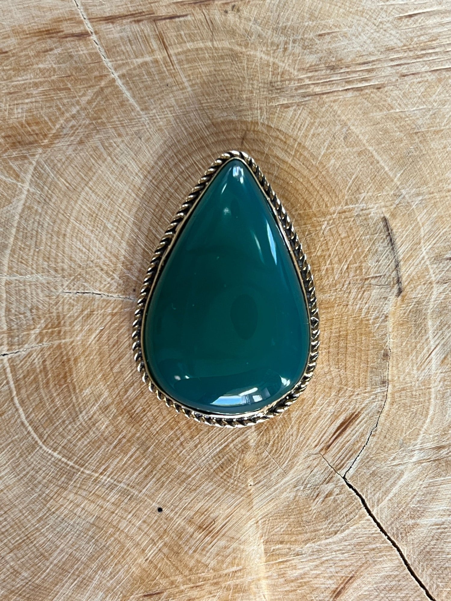 Onyx Verte sertie doré n°D1 (3,5cm x 2,4cm) - Solyluna Macramé