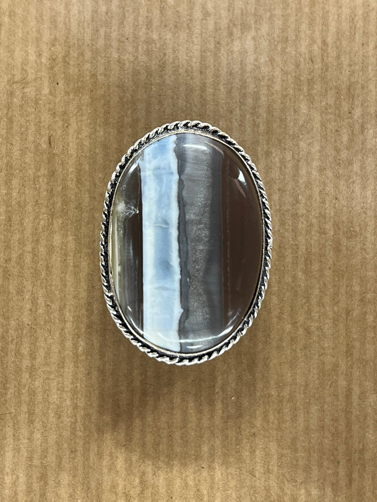 Opale Bleue sertie argenté n°A2 (3,5cm x 2,4cm) - Solyluna Macramé