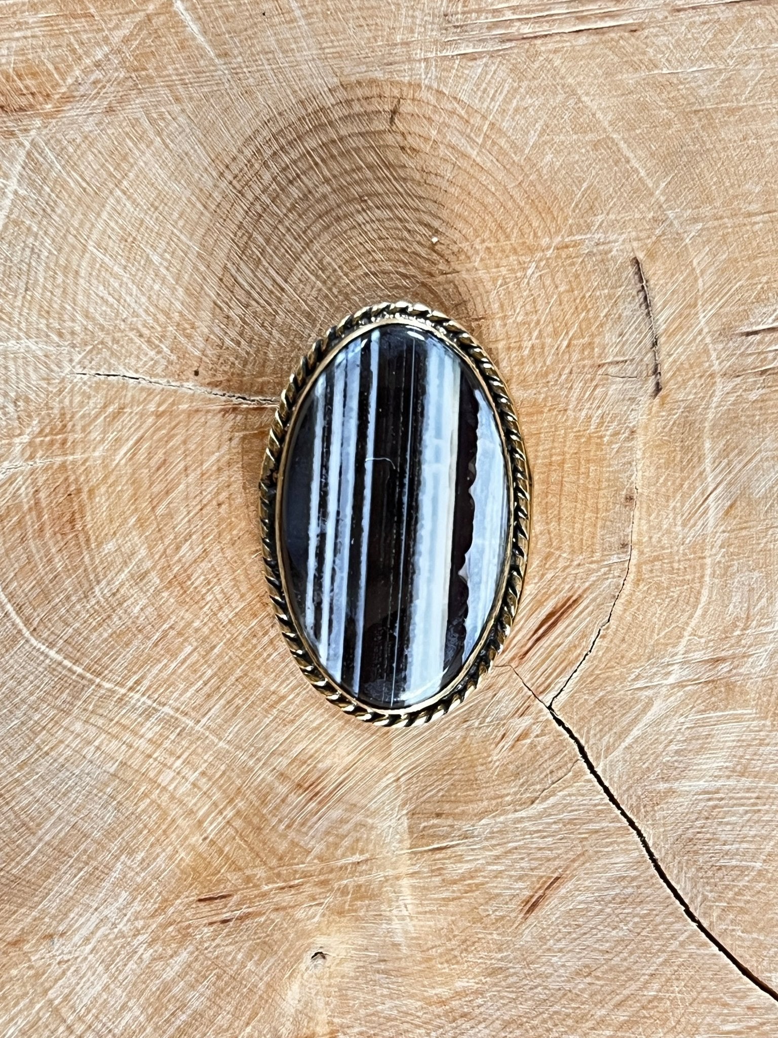 Opale Bleue sertie doré n°D4 (3cm x 2cm) - Solyluna Macramé