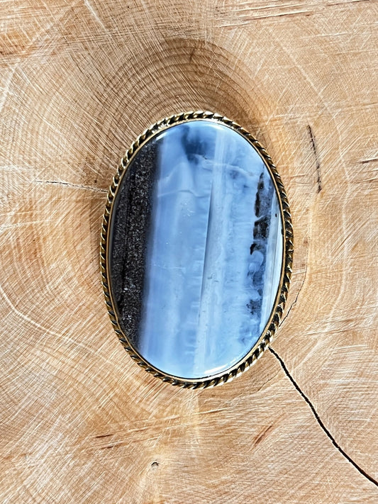 Opale Bleue sertie doré n°D5 (4cm x 2,8cm) - Solyluna Macramé