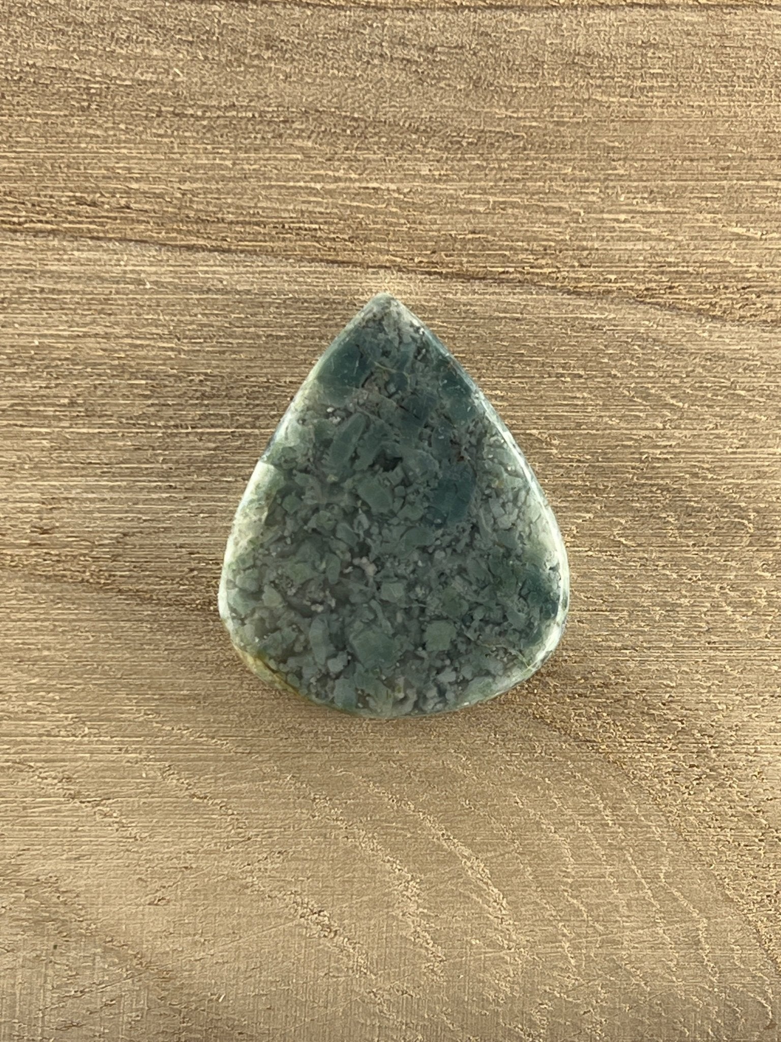 Opale Calcédoine n°4 (3,3cm x 2,7cm) - Solyluna Macramé