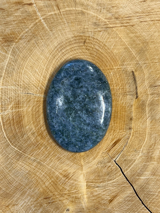 Opale Calcédoine n°5 (3,3cm x 2,4cm) - Solyluna Macramé