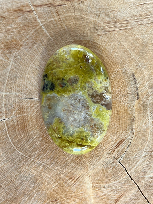 Opale Verte n°1 (4,1cm x 2,6cm) - Solyluna Macramé