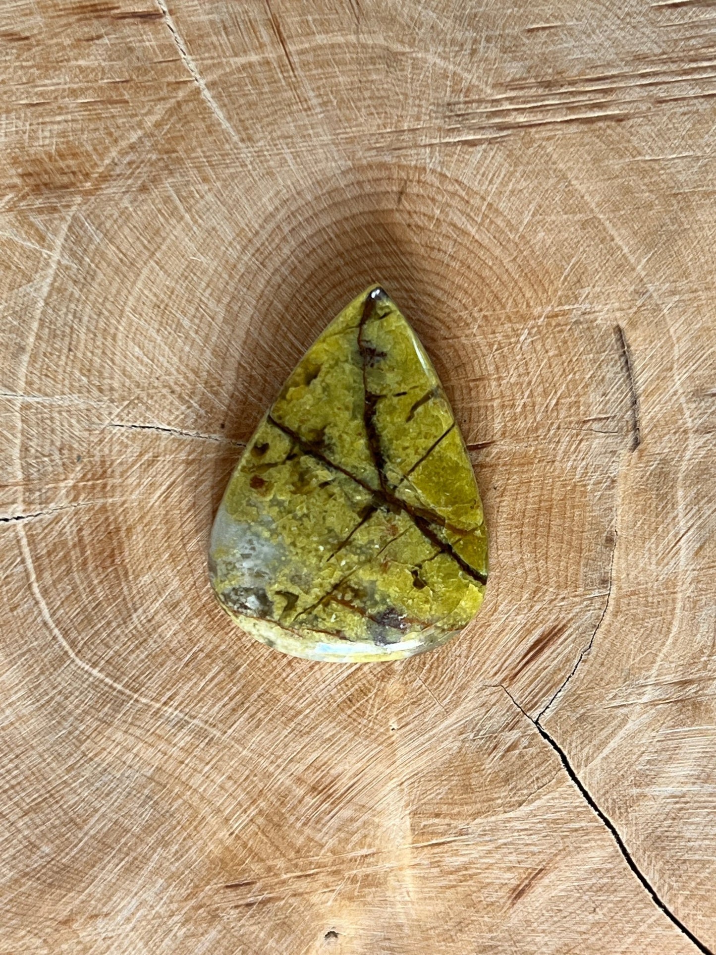 Opale Verte n°3 (3,1cm x 2,3 cm) - Solyluna Macramé