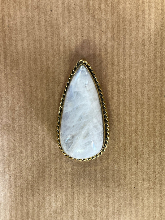 Pierre de lune sertie doré n°D2 (3,6cm x 1,9cm) - Solyluna Macramé