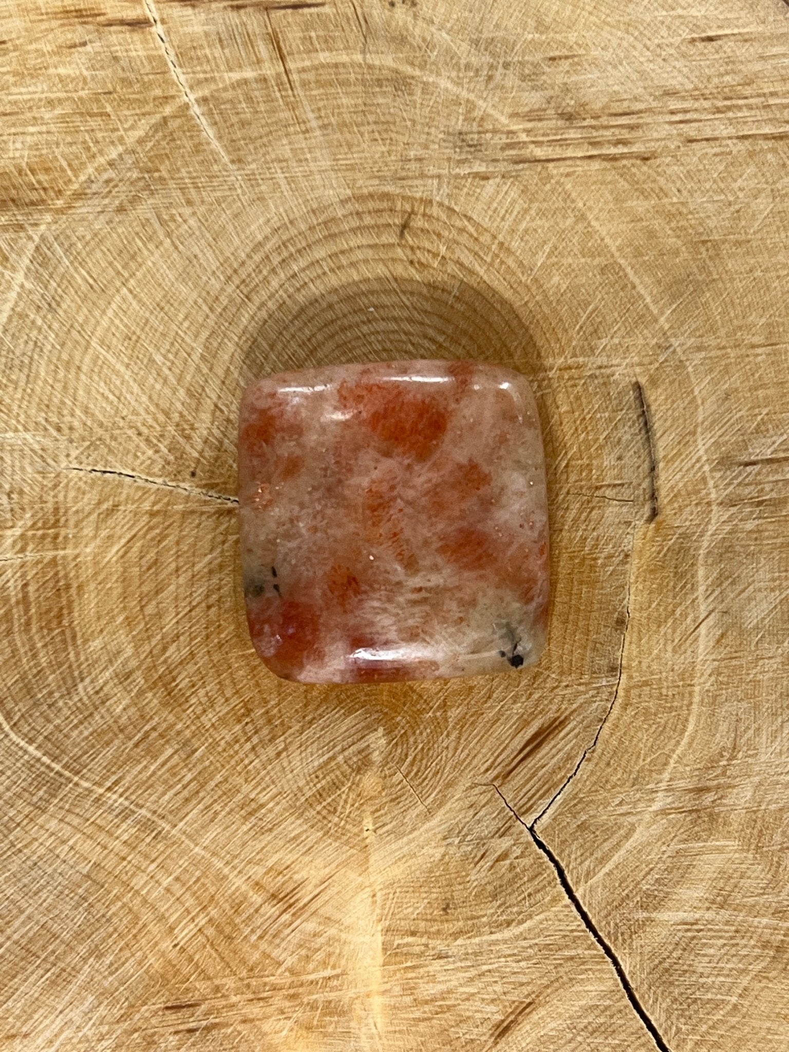 Pierre de Soleil n°2 (2,4cm x 2,4cm) - Solyluna Macramé