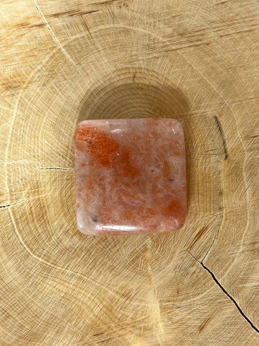 Pierre de Soleil n°4 (2,6cm x 2,6cm ) - Solyluna Macramé