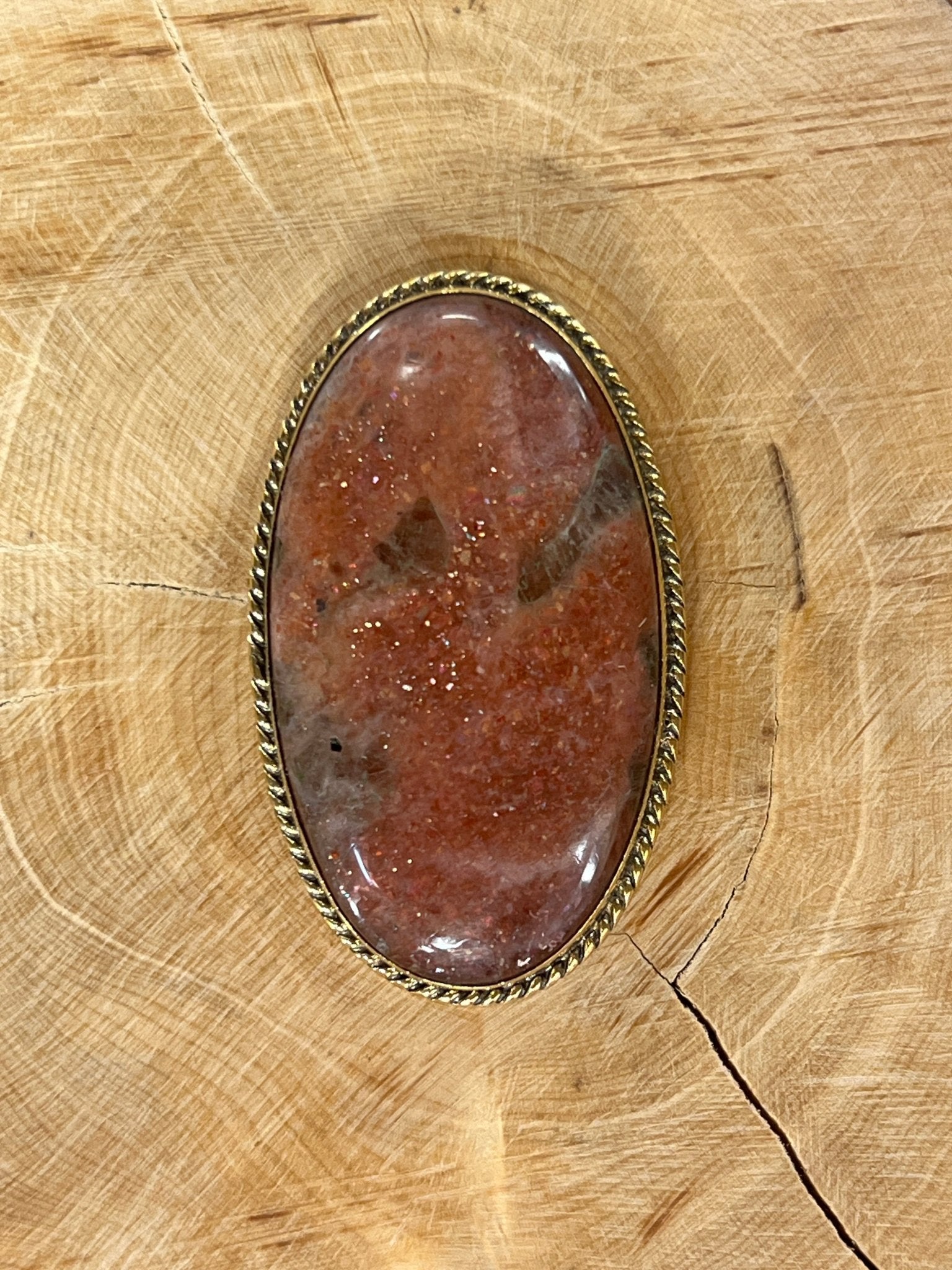 Pierre de soleil sertie doré n°D2 (4,4cm x 2,1cm) - Solyluna Macramé