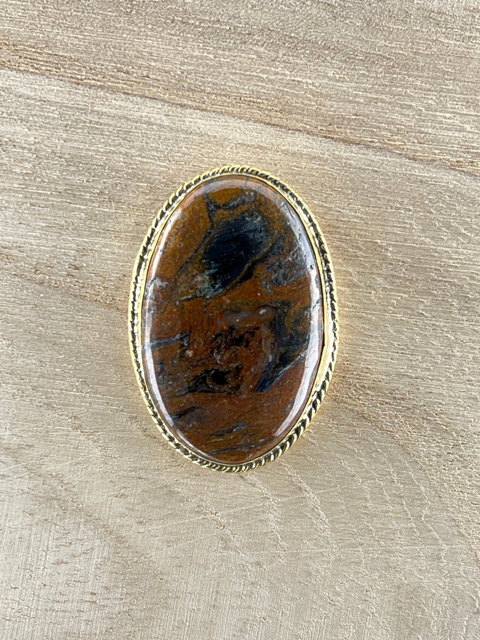 Piétersite sertie doré n°D2 (3,9cm x 2,9cm) - Solyluna Macramé