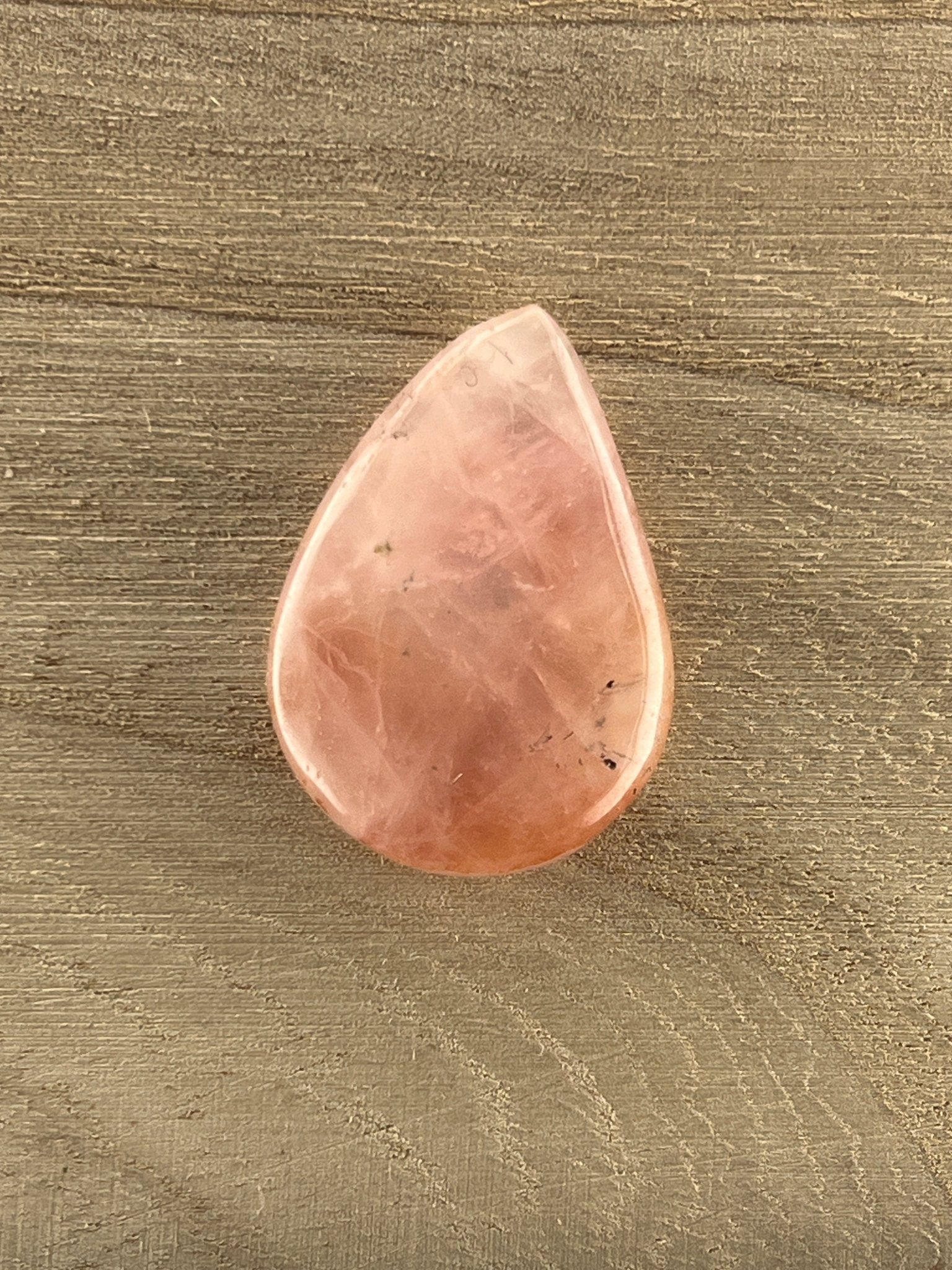 Quartz Rose n°3 (3,5cm x 2,5cm) - Solyluna Macramé