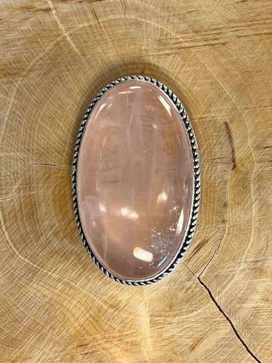 Quartz Rose sertie argenté n°A3 (4,3cm x 2,7cm) - Solyluna Macramé