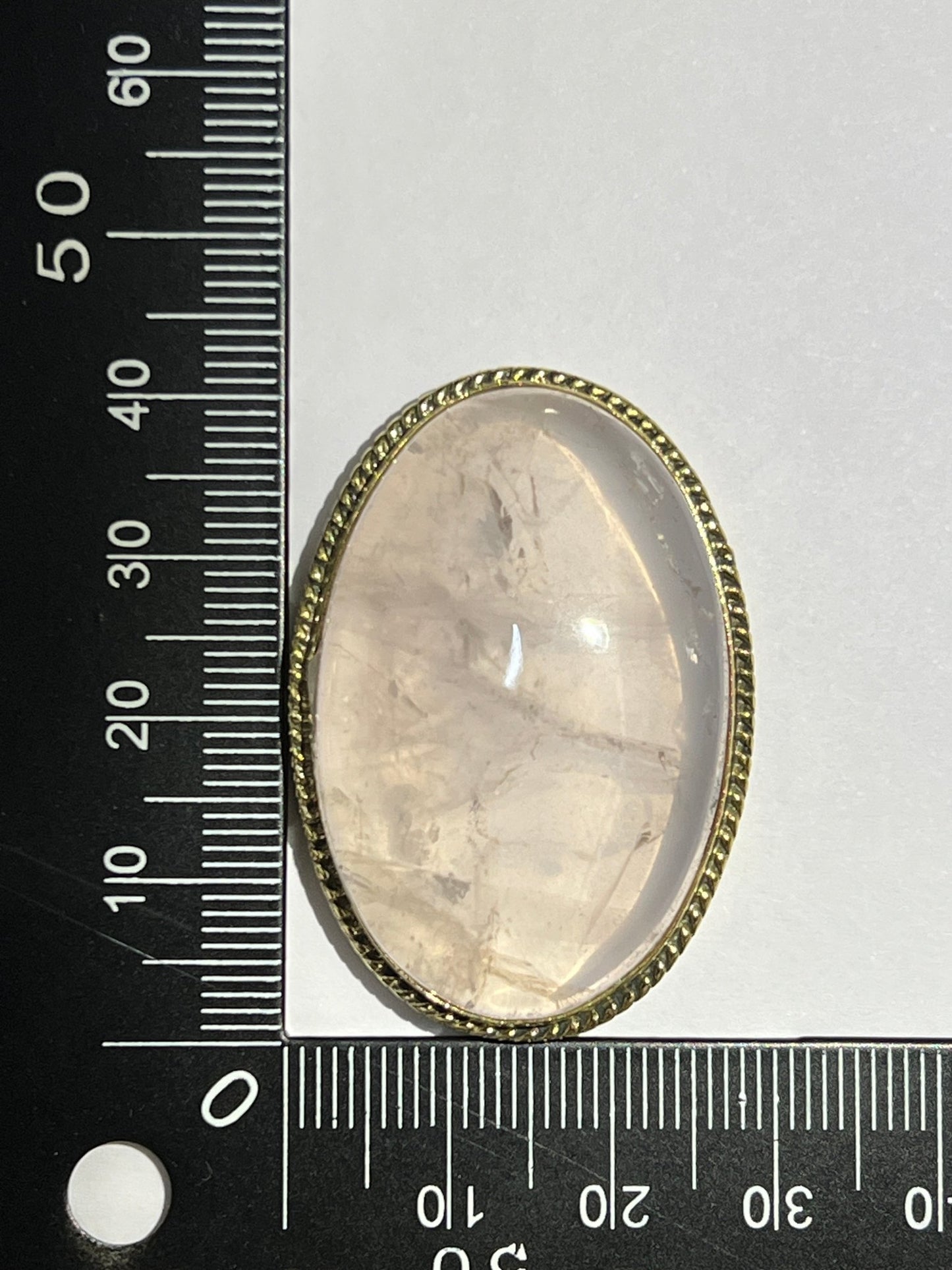 Quartz Rose sertie doré n°D5 (4,2cm x 2,8cm) - Solyluna Macramé