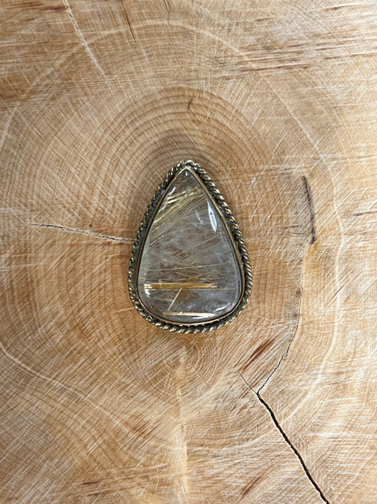 Quartz Rutile sertie doré n°D1 (2,5cm x 1,8cm) - Solyluna Macramé