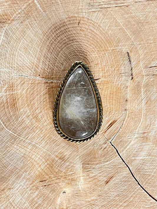 Quartz Rutile sertie doré n°D3 (2,8cm x 1,8cm) - Solyluna Macramé