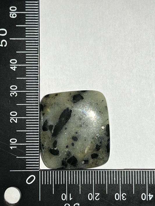 Quartz Tourmaline Noire n°4 (3,1cm x 2,6cm) - Solyluna Macramé